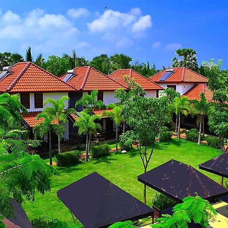 Hotel Green Garden Trincomalee Dış mekan fotoğraf