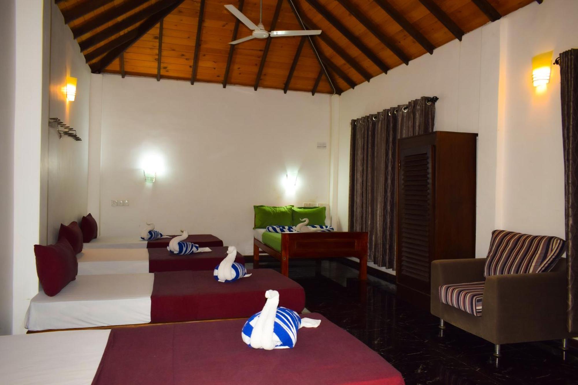 Hotel Green Garden Trincomalee Dış mekan fotoğraf