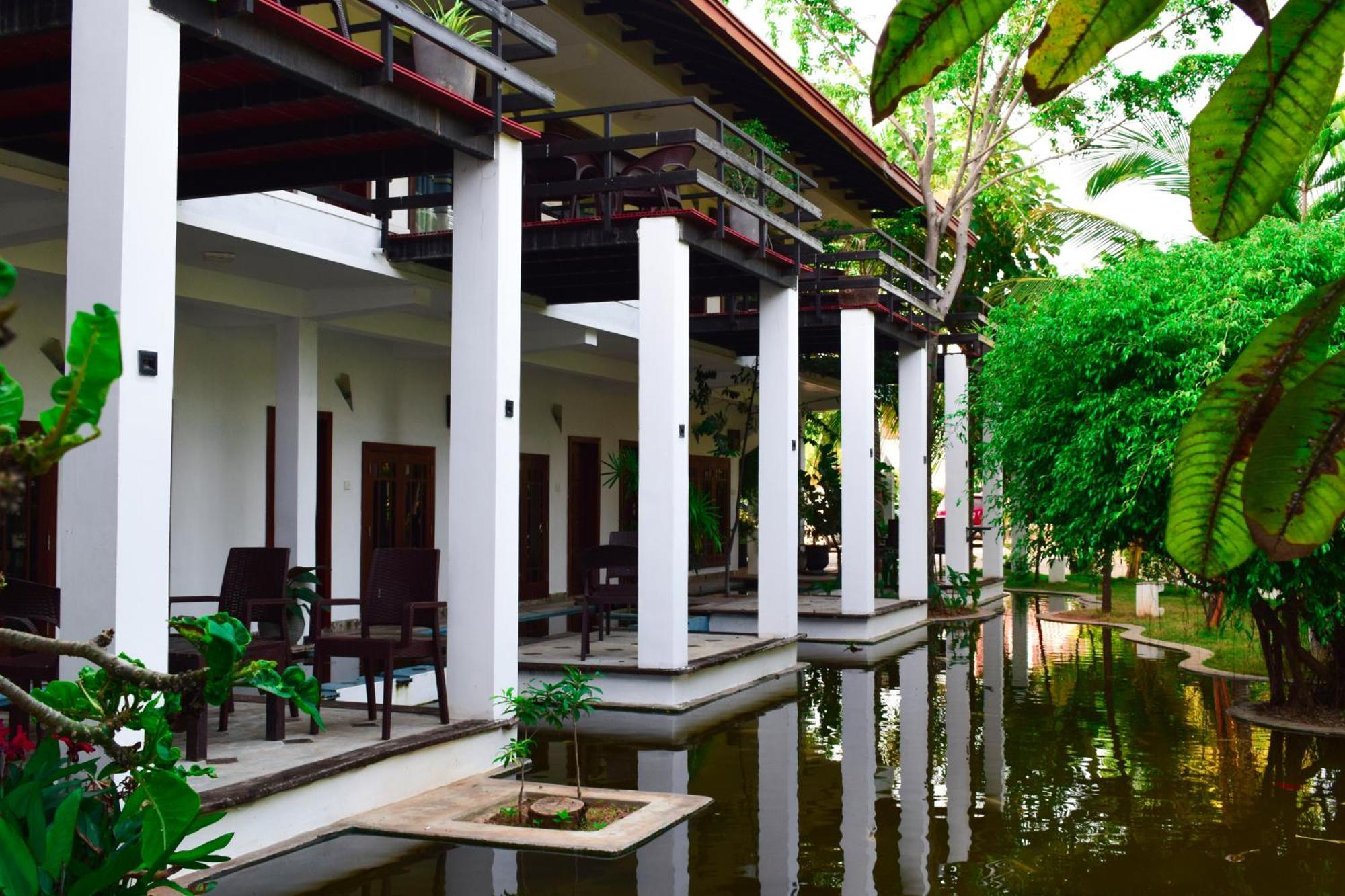 Hotel Green Garden Trincomalee Dış mekan fotoğraf