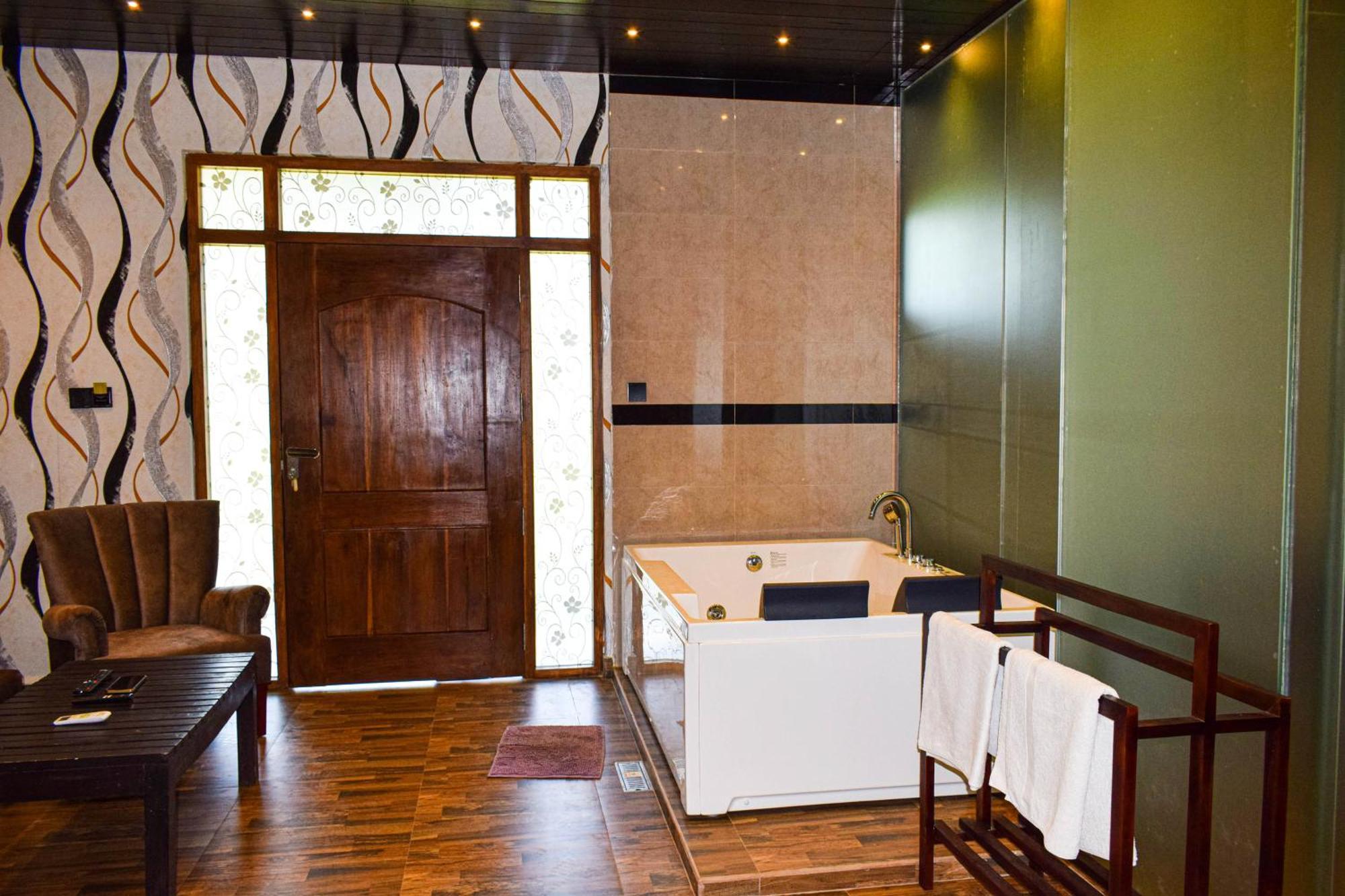 Hotel Green Garden Trincomalee Dış mekan fotoğraf