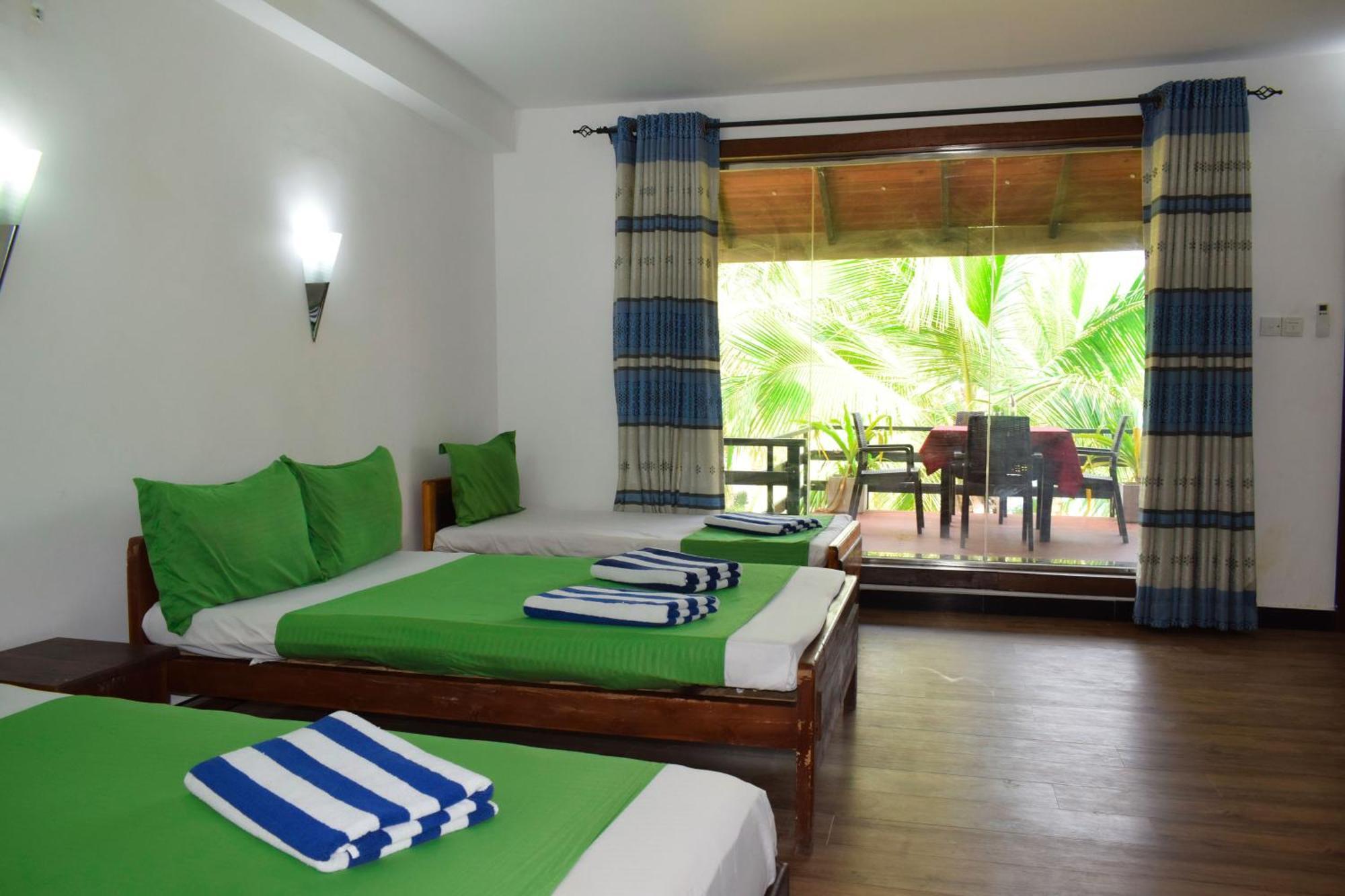 Hotel Green Garden Trincomalee Dış mekan fotoğraf